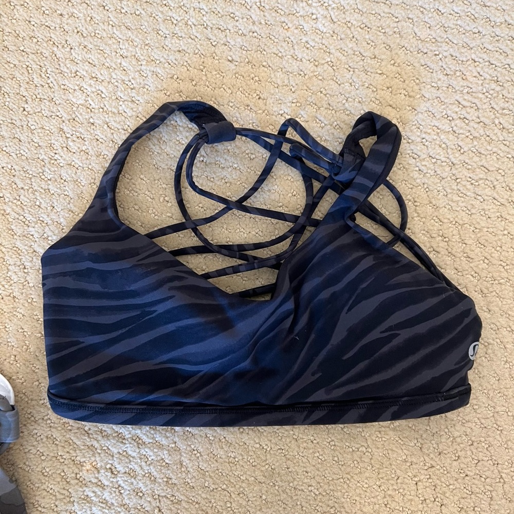 Lulu Lemon Sports Bra